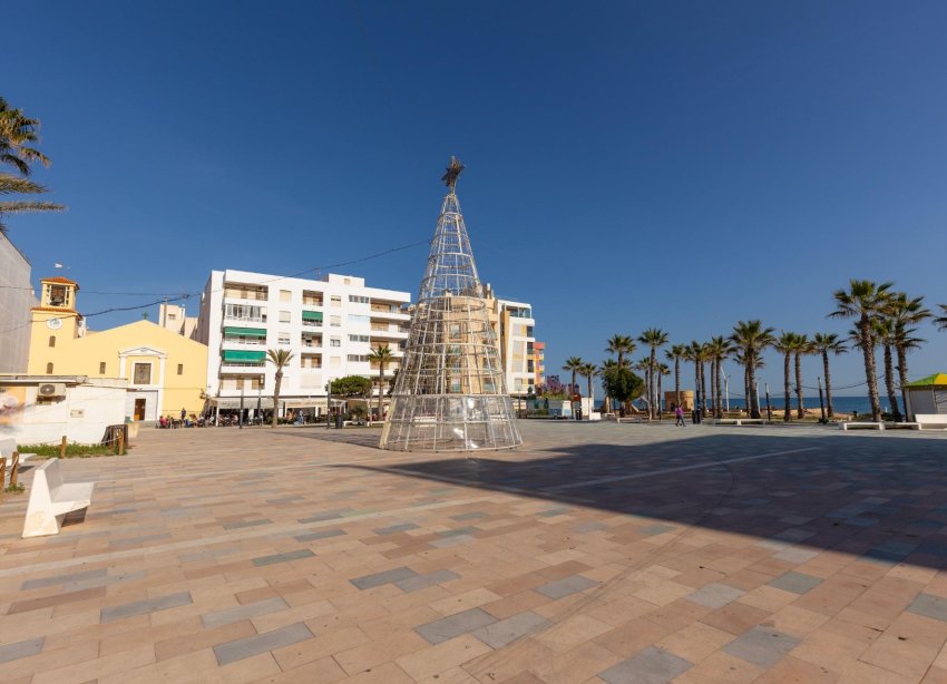 Resale - Apartment - Torrevieja - La Mata pueblo