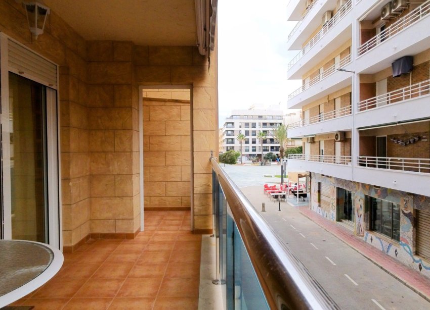 Resale - Apartment - Torrevieja - La Mata pueblo