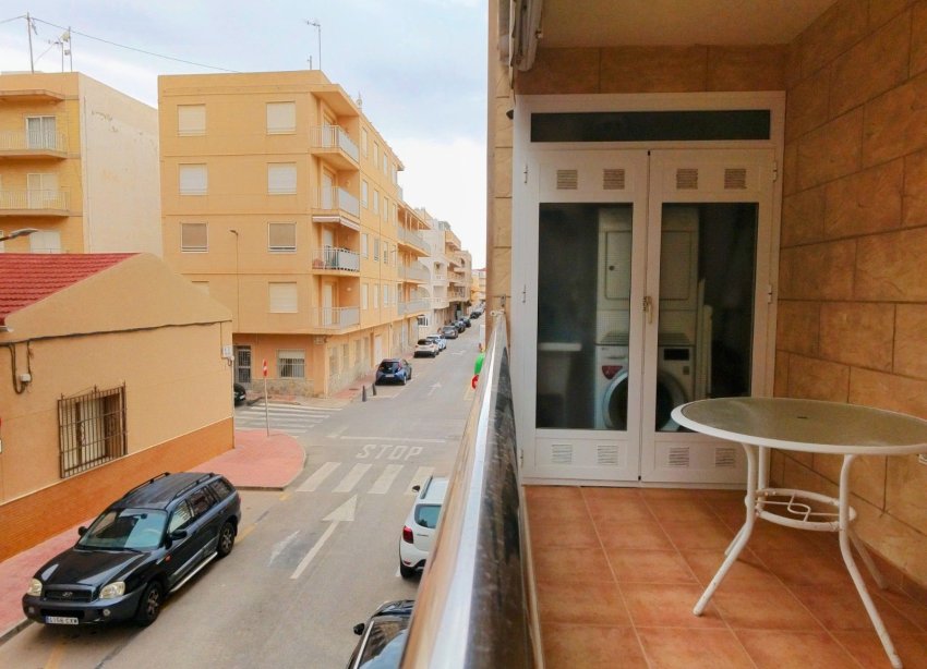 Resale - Apartment - Torrevieja - La Mata pueblo