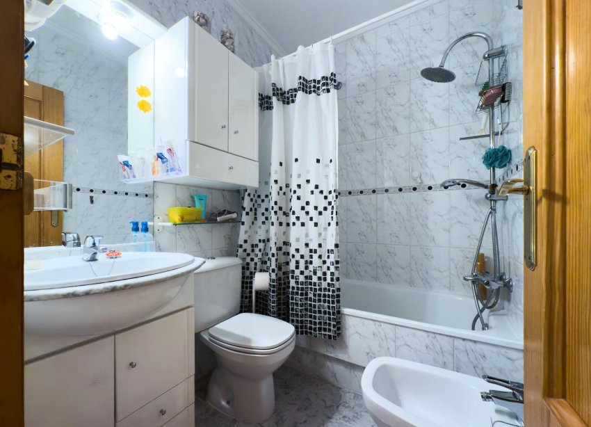 Resale - Apartment - Torrevieja - La Mata pueblo