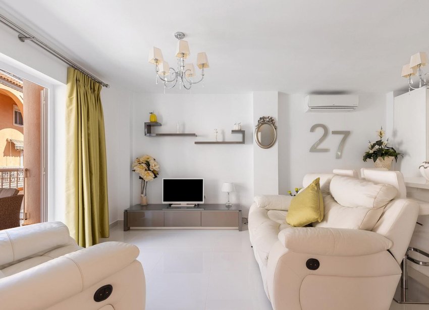 Resale - Apartment - Torrevieja - La Mata pueblo