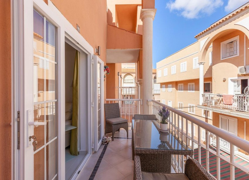 Resale - Apartment - Torrevieja - La Mata pueblo