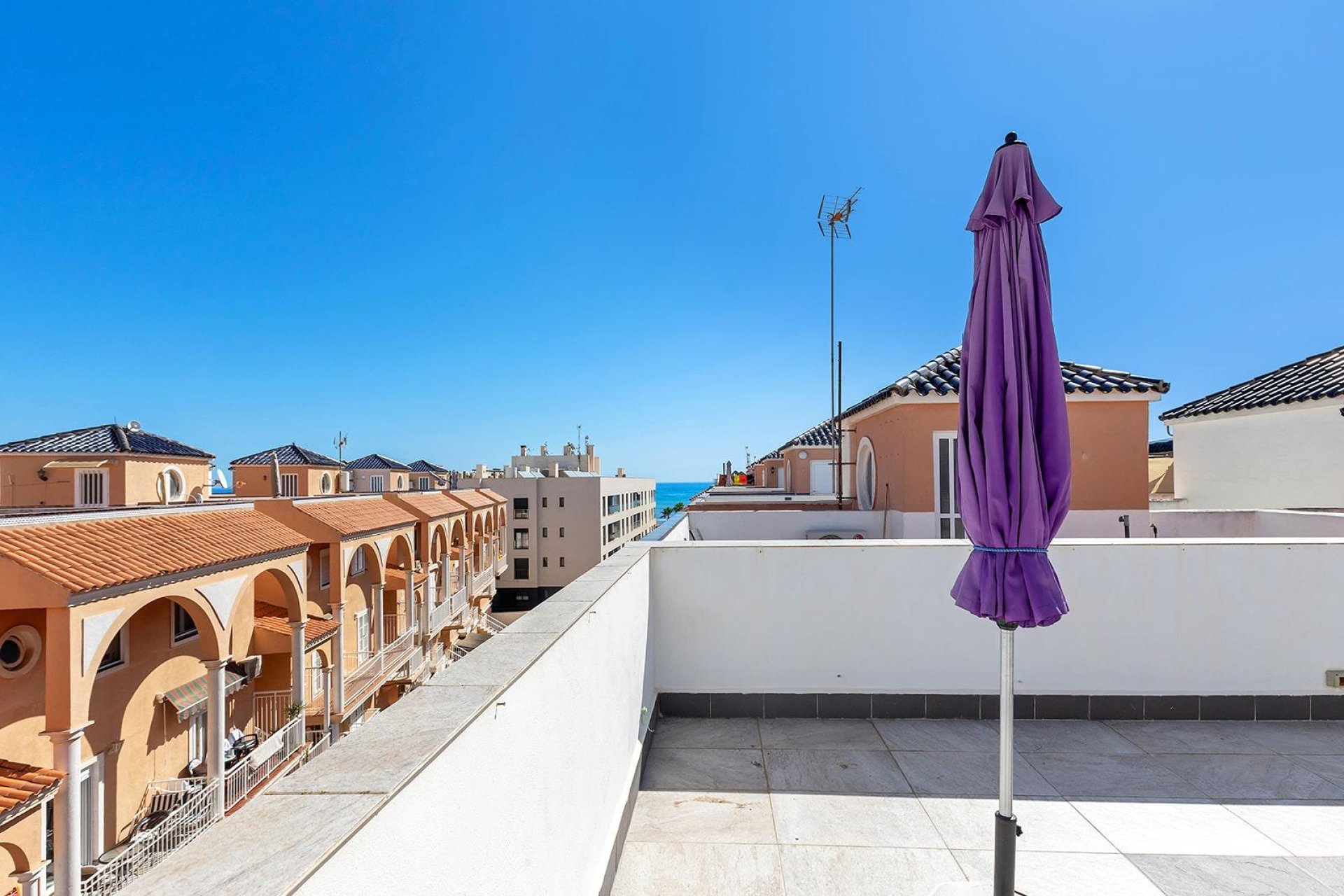 Resale - Apartment - Torrevieja - La Mata pueblo