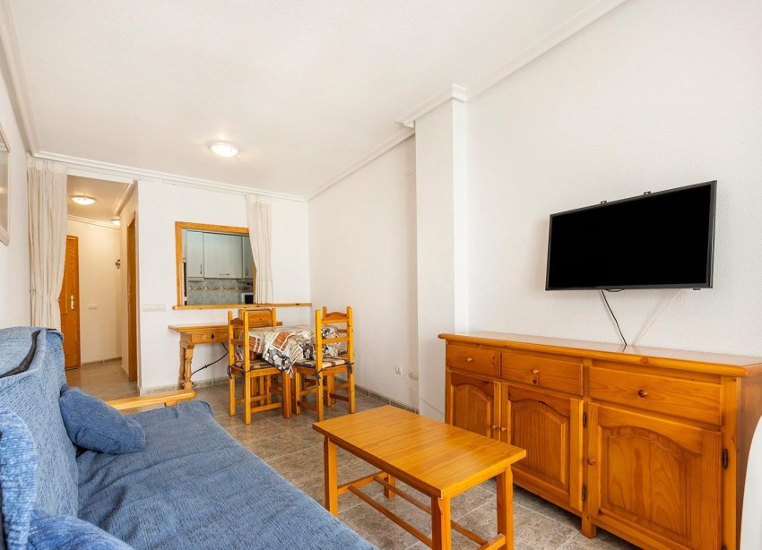 Resale - Apartment - Torrevieja - La Mata pueblo