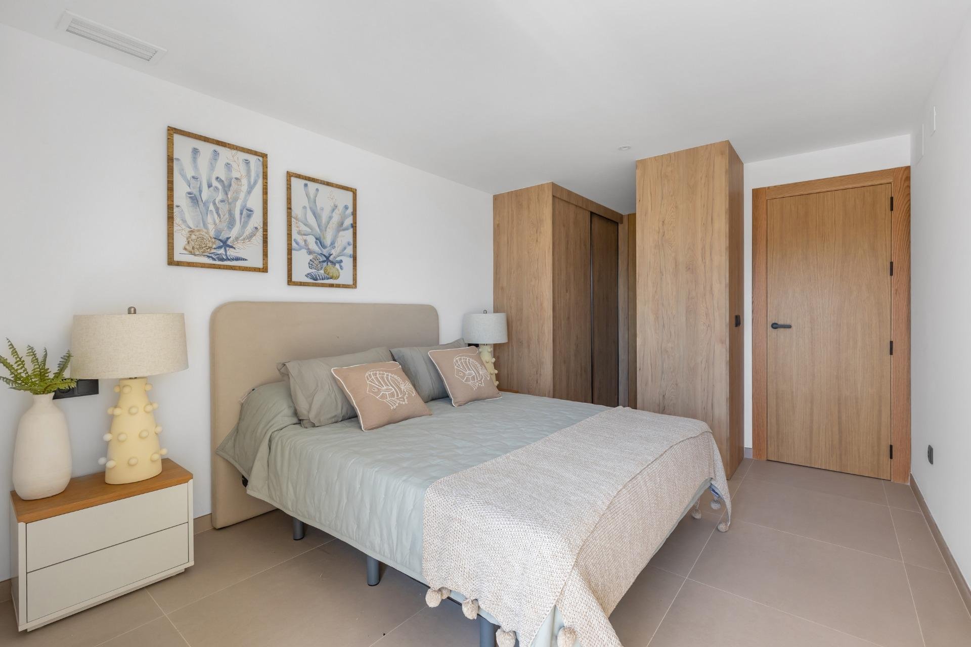 Resale - Apartment - Torrevieja - La Mata pueblo