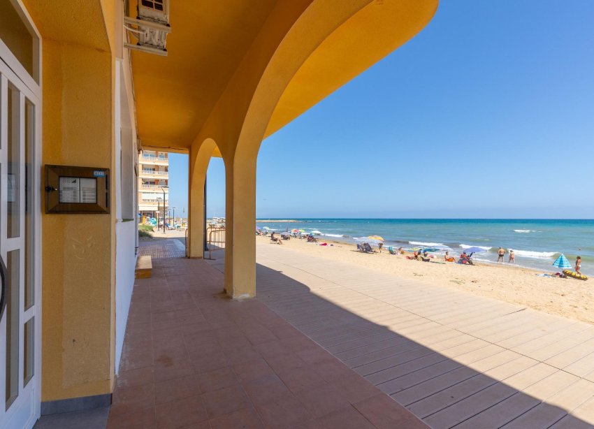 Resale - Apartment - Torrevieja - La Mata pueblo