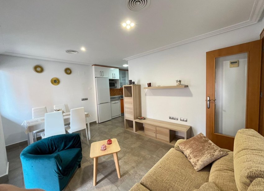 Resale - Apartment - Torrevieja - La Mata pueblo