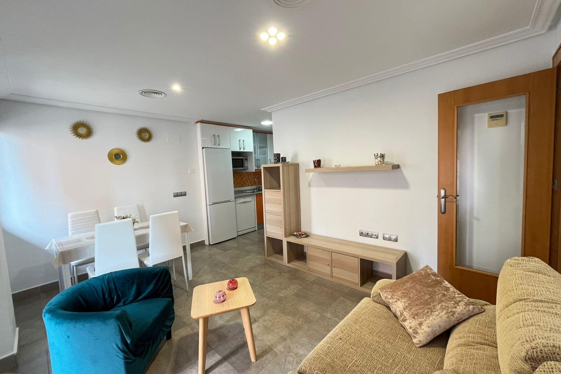 Resale - Apartment - Torrevieja - La Mata pueblo