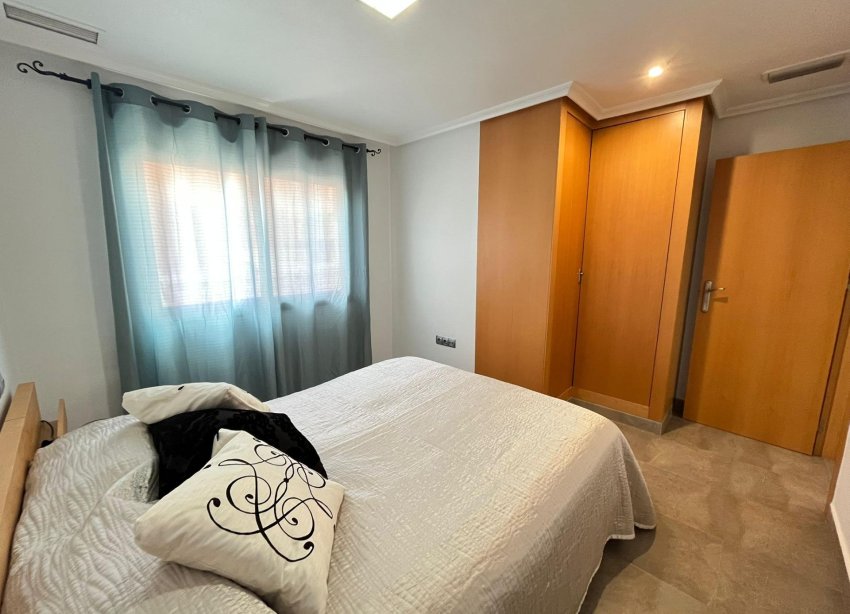Resale - Apartment - Torrevieja - La Mata pueblo