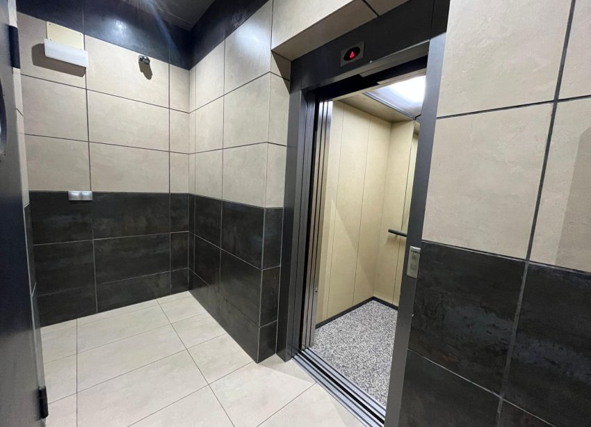 Resale - Apartment - Torrevieja - La Mata pueblo