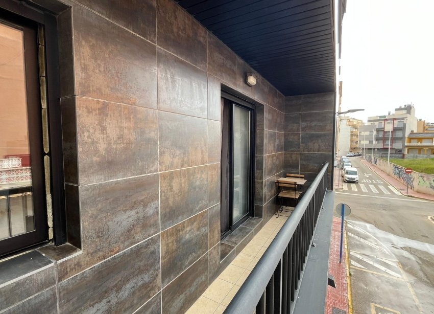 Resale - Apartment - Torrevieja - La Mata pueblo