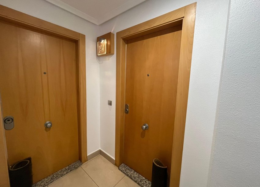 Resale - Apartment - Torrevieja - La Mata pueblo