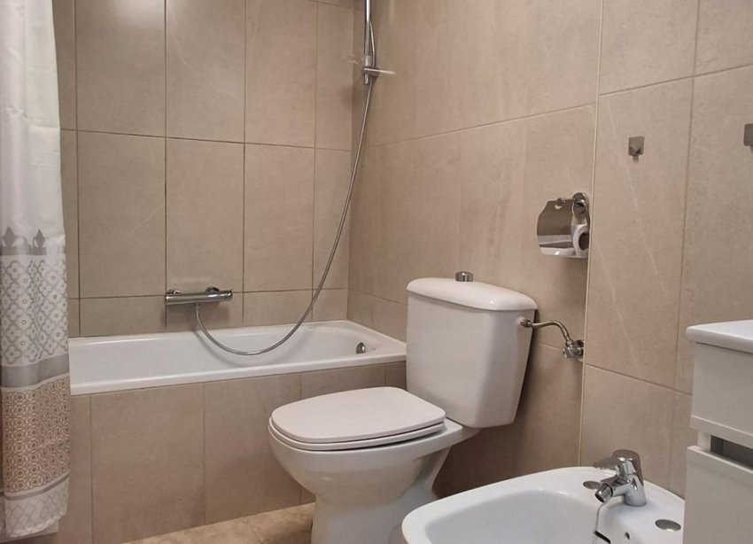 Resale - Apartment - Torrevieja - La Mata pueblo