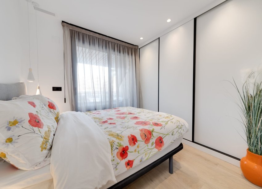 Resale - Apartment - Torrevieja - La Mata