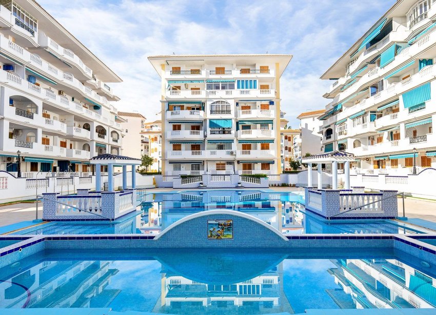 Resale - Apartment - Torrevieja - La Mata