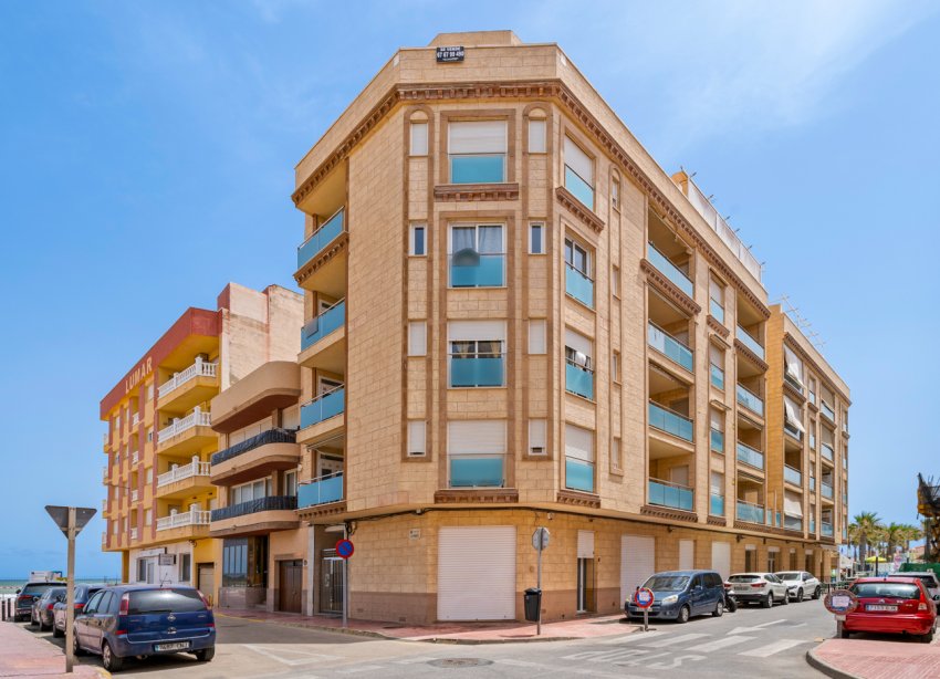 Resale - Apartment - Torrevieja - La Mata