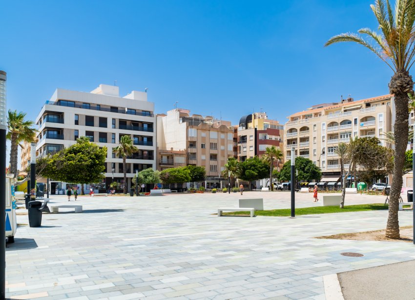 Resale - Apartment - Torrevieja - La Mata