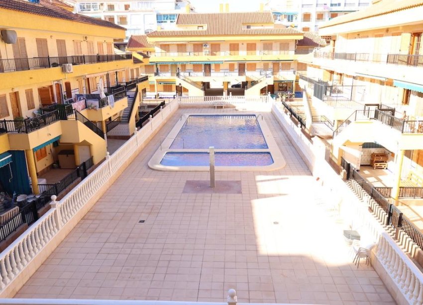 Resale - Apartment - Torrevieja - La Mata