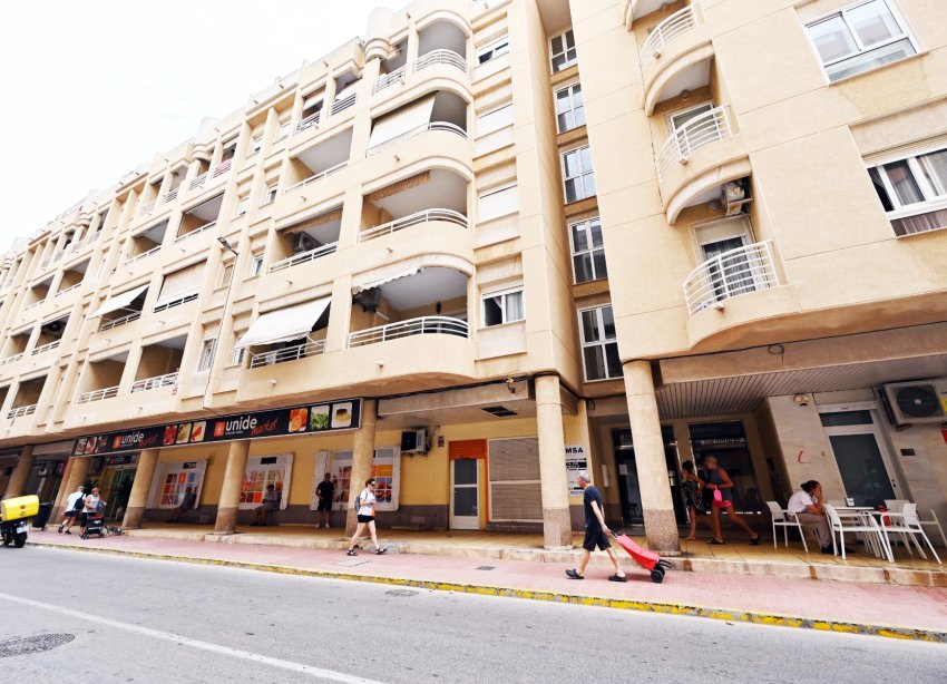 Resale - Apartment - Torrevieja - La Mata