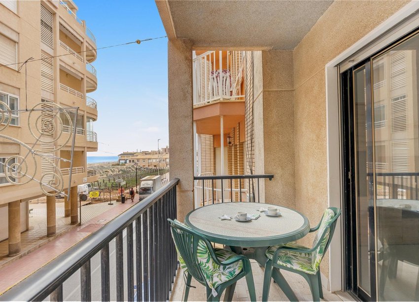 Resale - Apartment - Torrevieja - La Mata
