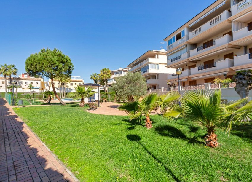 Resale - Apartment - Torrevieja - La Mata