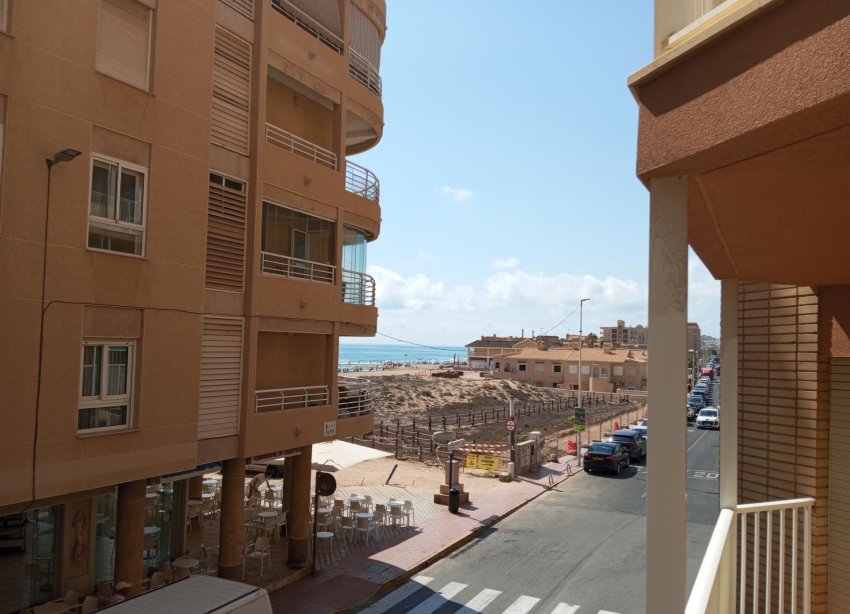 Resale - Apartment - Torrevieja - La Mata