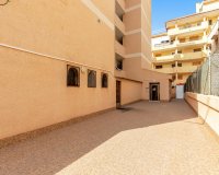 Resale - Apartment - Torrevieja - La Mata