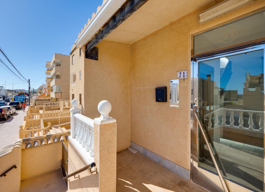 Resale - Apartment - Torrevieja - La Mata