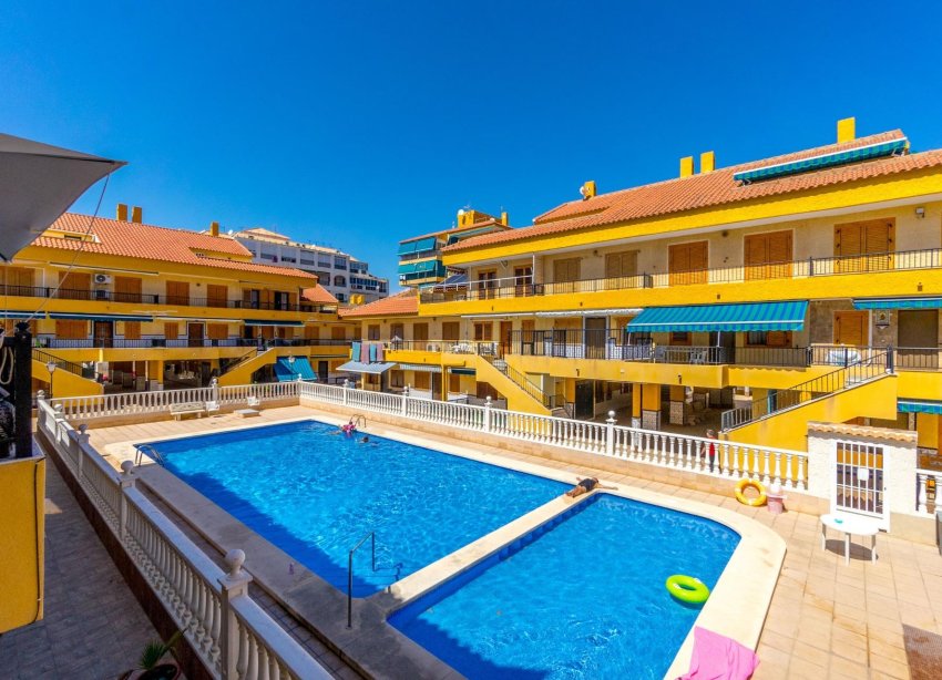 Resale - Apartment - Torrevieja - La Mata