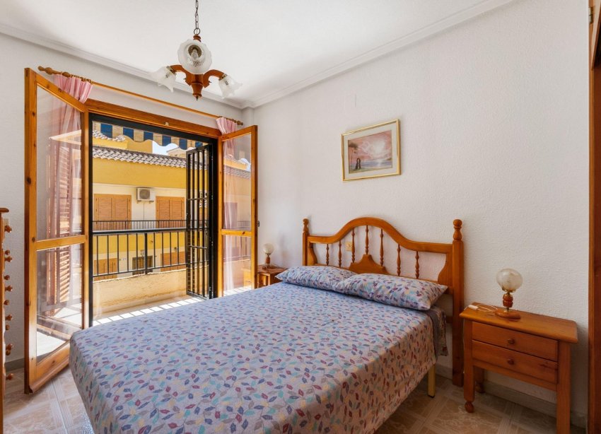 Resale - Apartment - Torrevieja - La Mata