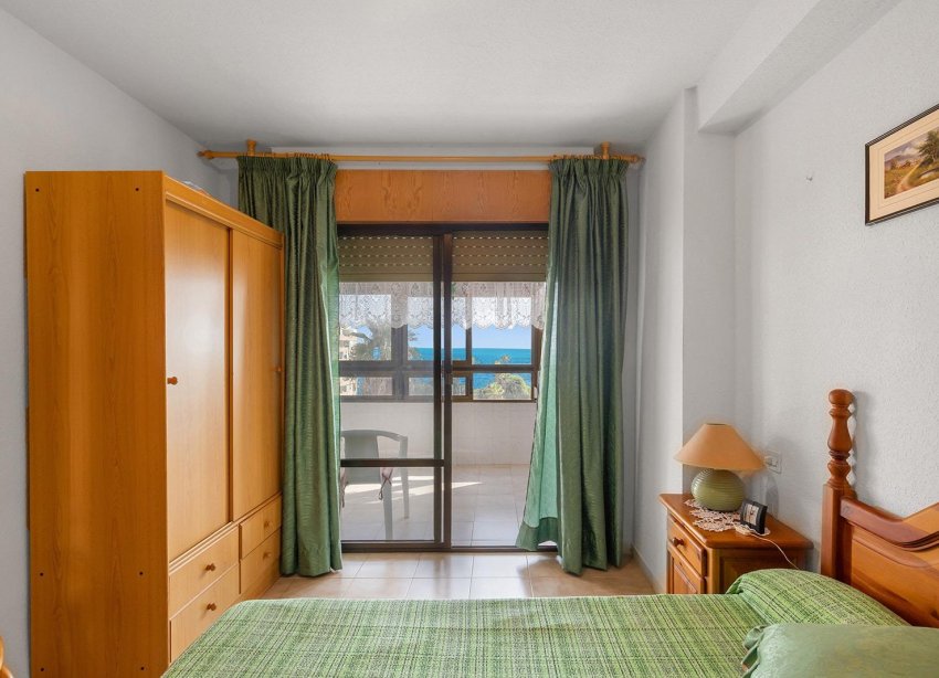 Resale - Apartment - Torrevieja - La Mata