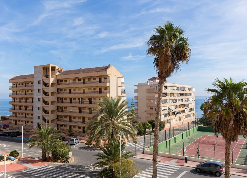 Resale - Apartment - Torrevieja - La Mata