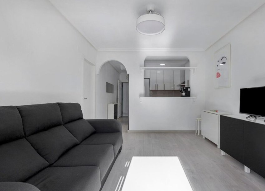 Resale - Apartment - Torrevieja - La Mata