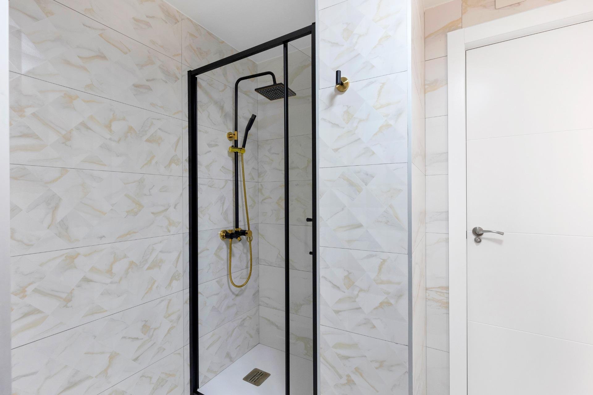 Resale - Apartment - Torrevieja - La Mata