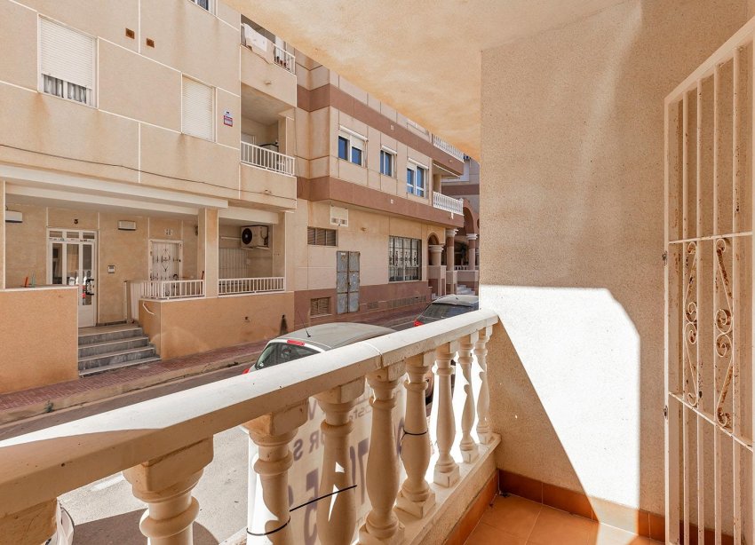 Resale - Apartment - Torrevieja - La Mata