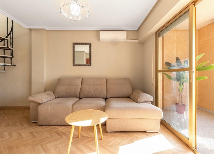 Resale - Apartment - Torrevieja - La Mata