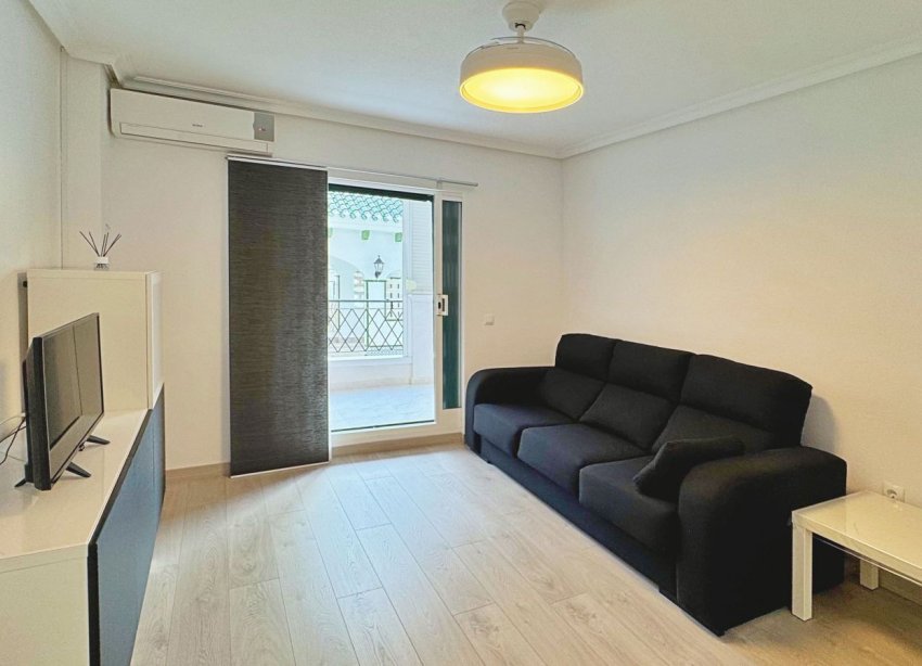 Resale - Apartment - Torrevieja - La Mata