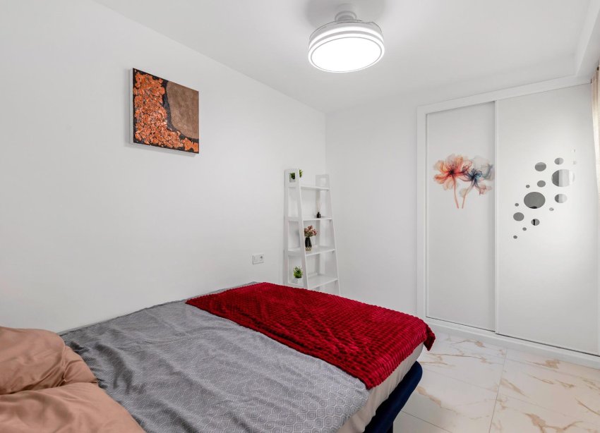 Resale - Apartment - Torrevieja - La Mata