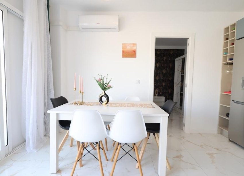 Resale - Apartment - Torrevieja - La Mata