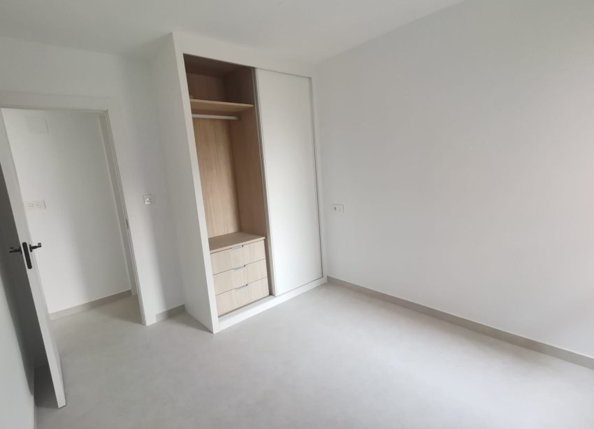 Resale - Apartment - Torrevieja - La Mata