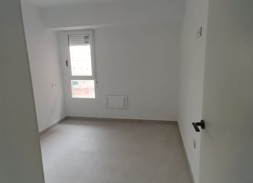 Resale - Apartment - Torrevieja - La Mata