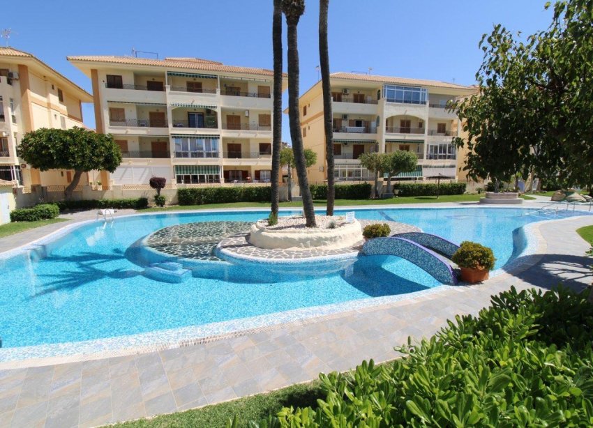 Resale - Apartment - Torrevieja - La Mata