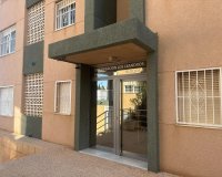 Resale - Apartment - Torrevieja - La Mata