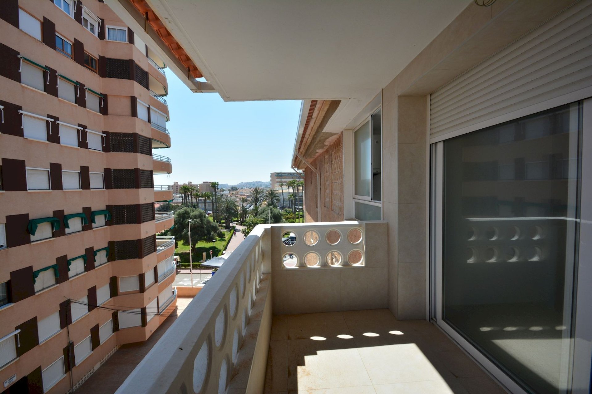 Resale - Apartment - Torrevieja - La Mata