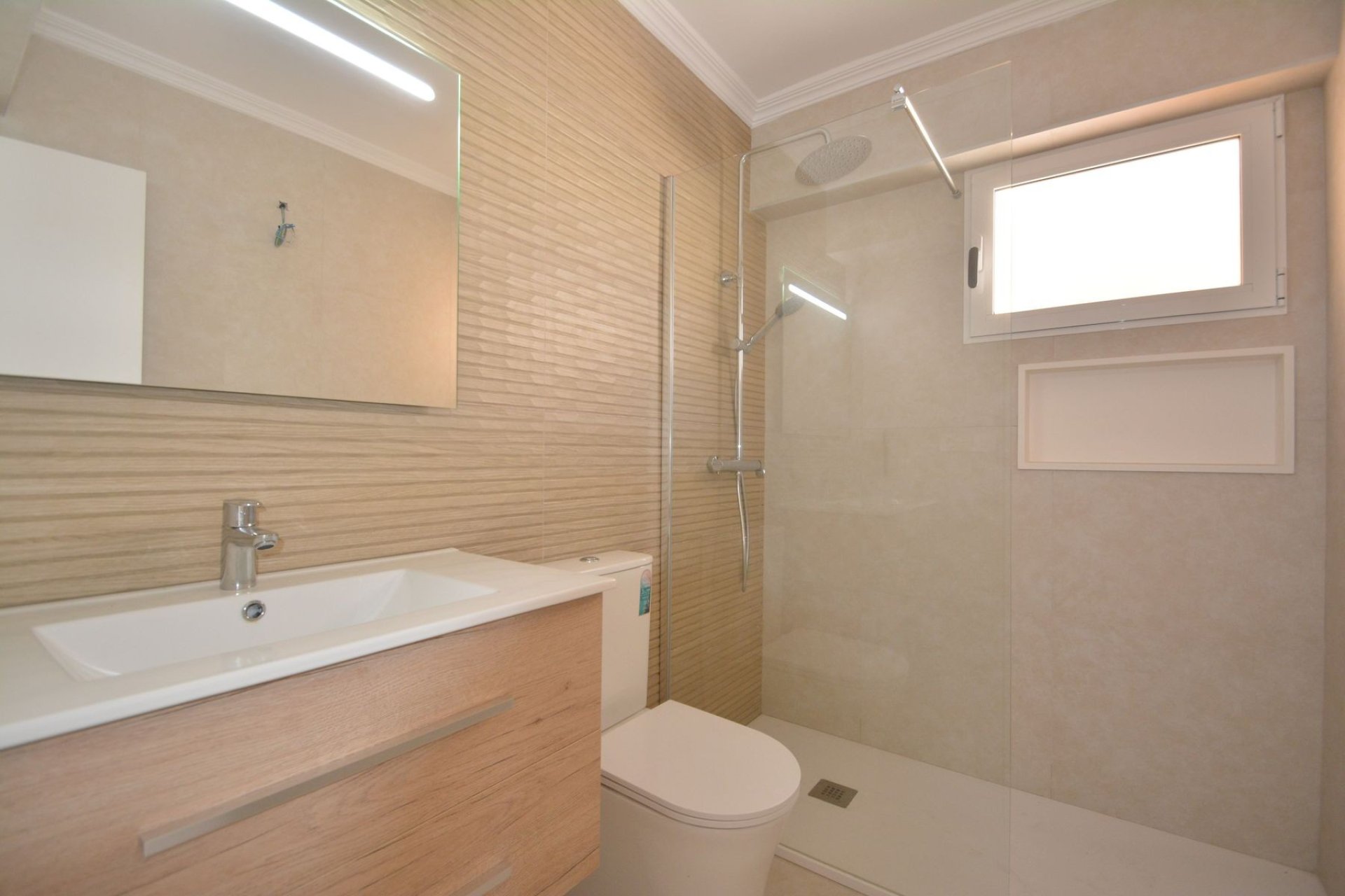 Resale - Apartment - Torrevieja - La Mata