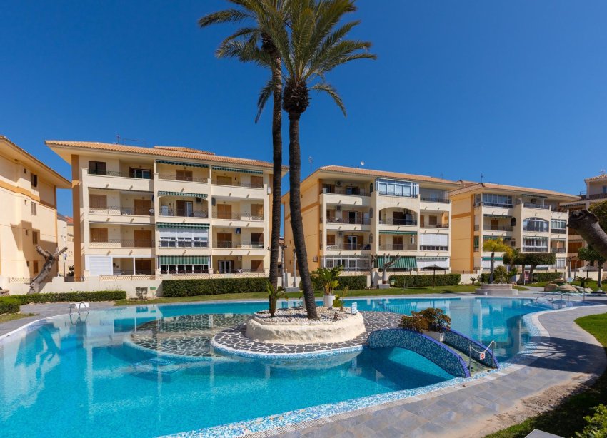 Resale - Apartment - Torrevieja - La Mata