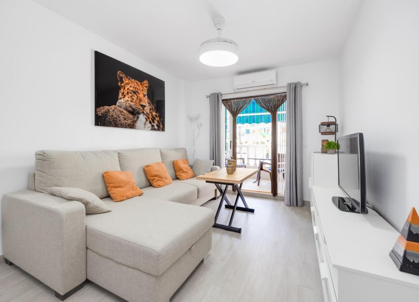 Resale - Apartment - Torrevieja - La Mata