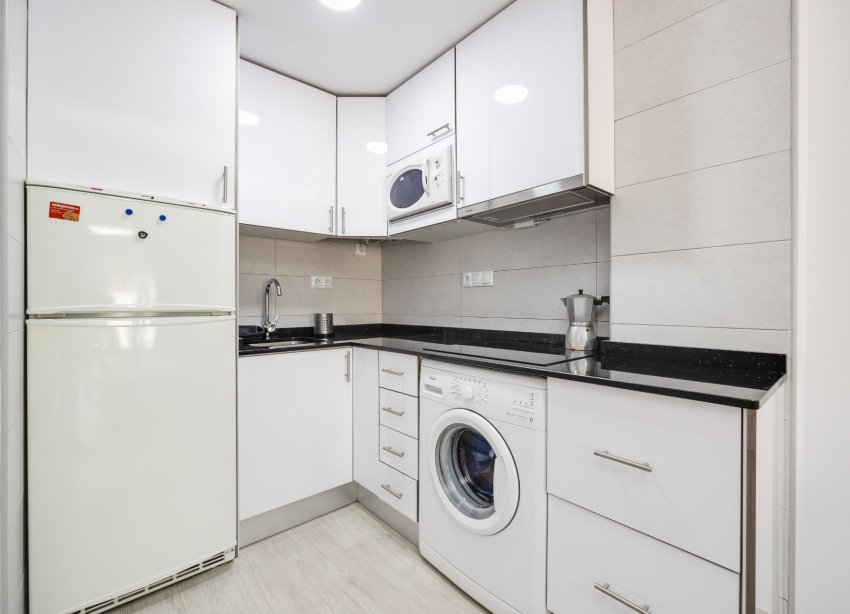 Resale - Apartment - Torrevieja - La Mata