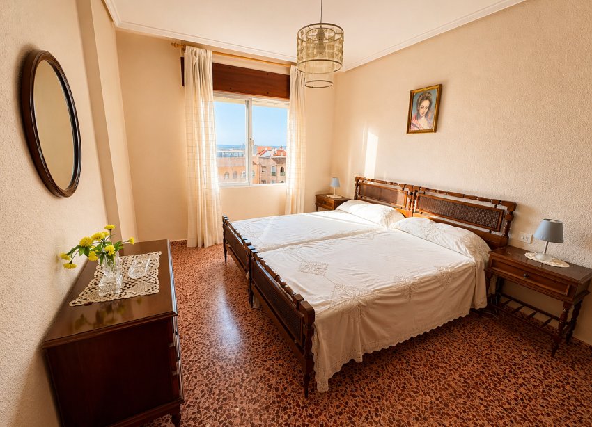 Resale - Apartment - Torrevieja - La Mata