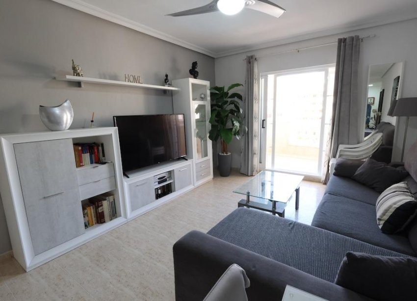 Resale - Apartment - Torrevieja - La Mata